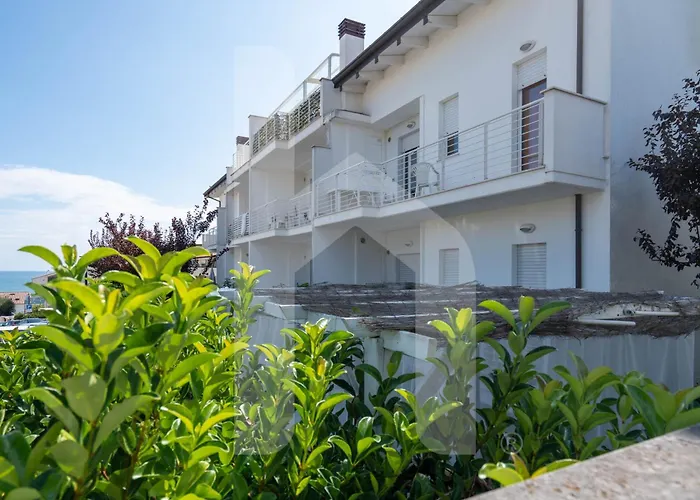 Апартаменты Homiday - I Gabbiani Пинето